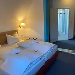 Zum Schlosswirt Hotel 3*