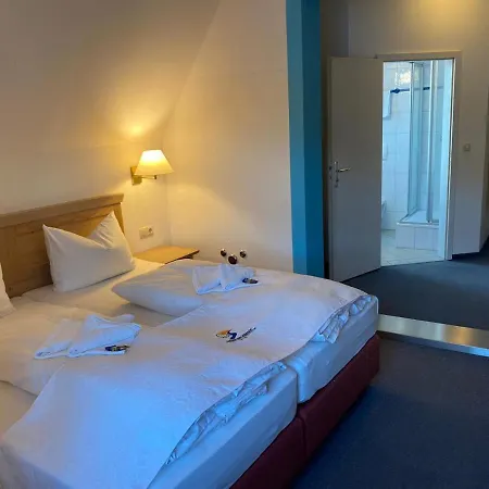 Zum Schlosswirt Hotel 3*